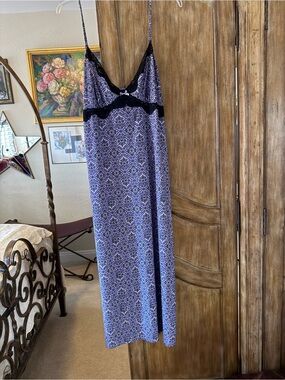 Studio Donatella Lavender Lace-Trim Chemise